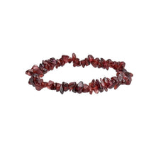 Lataa kuva Galleria-katseluun, Small Garnet Chip Bracelet Vives de la Cortada S.L
