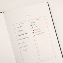 Lataa kuva Galleria-katseluun, Yop & Tom Pistemuistikirja A5 - Moon & Stars, Blush Pink Paperinoita