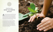 Lataa kuva Galleria-katseluun, Green Witchcraft - Kirja Paperinoita