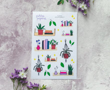 Lataa kuva Galleria-katseluun, Pikku Paperi Tarra-arkki - Kirjahylly