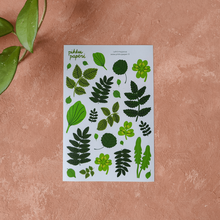 Lataa kuva Galleria-katseluun, Pikku Paperi Tarra-arkki - Lehtimajassa Paperinoita