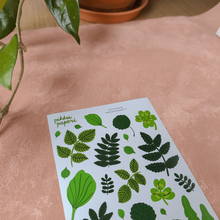 Lataa kuva Galleria-katseluun, Pikku Paperi Tarra-arkki - Lehtimajassa Paperinoita