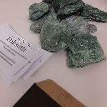 Lataa kuva Galleria-katseluun, Kristalli Joulukalenteri 2025 Ennakkotilaus Paperinoita