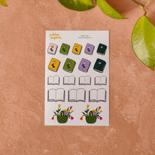 Lataa kuva Galleria-katseluun, Pikku Paperi Tarra-arkki - Book Lover
