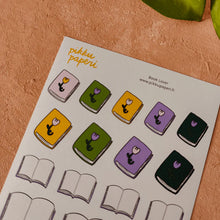 Lataa kuva Galleria-katseluun, Pikku Paperi Tarra-arkki - Book Lover
